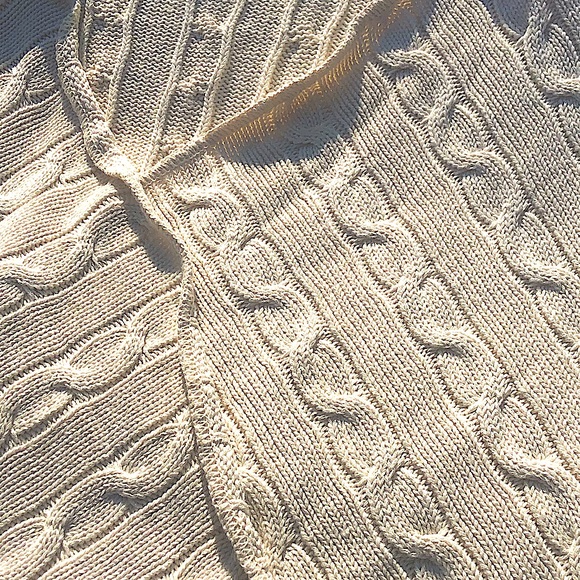 Green 3 100% cotton shawl in a cable pattern - Picture 4 of 12